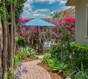 Venice Beach Gated Tropical Oasis